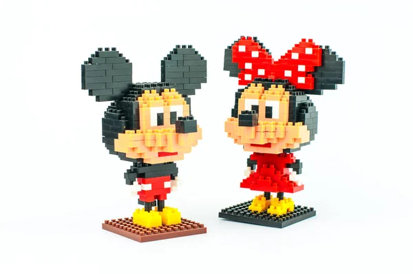 Mickey and Minnie Mouse Micro Blocks — Stock Photo, Image