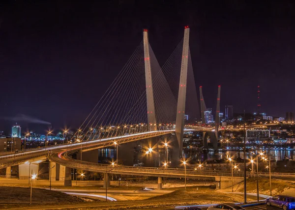 Golden Bridge i Vladivostok — Stockfoto