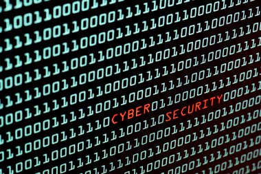 Siber Güvenlik metin ve ikili kod kavramı masaüstü bilgisayar ekranı, seçici odak, güvenlik teknoloji kavramı, internet hacker kavramı