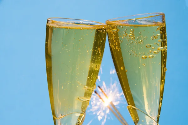 Altın köpüklü şarap — Stok fotoğraf