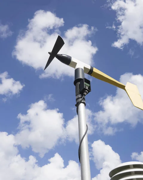 Při použití meteorologické stanice — Stock fotografie