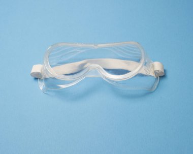 Plastik koruyucu gözlük
