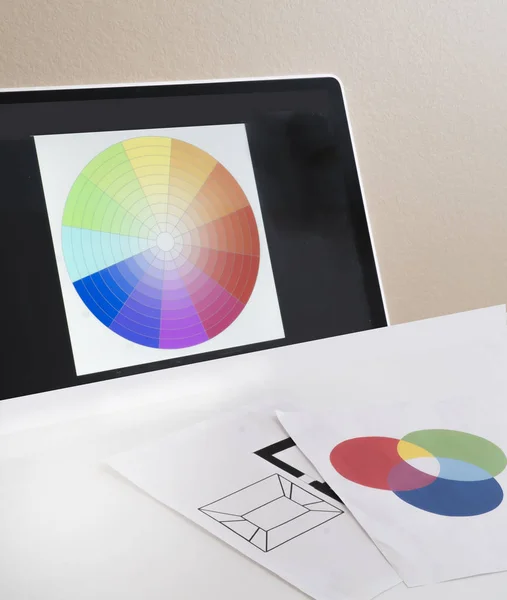 Color wheel used to assist in creating various designs, architec — Stock Photo, Image