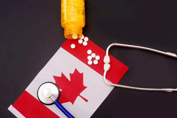 Kosten der Krankenversicherung in Kanada mit verschreibungspflichtigen Pillen und — Stockfoto