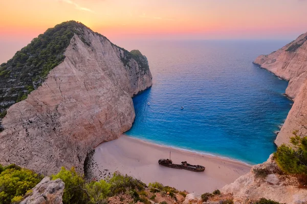 Färgstark solnedgång landskap vid skeppsbrott stranden, Zakynthos — Stockfoto