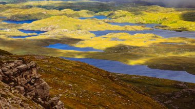 Inverpolly, İskoçya Highlands güzel engebeli peyzaj