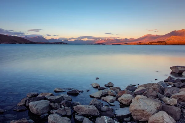 テカポ湖と山々、Nz の長時間露光風景を見る — ストック写真