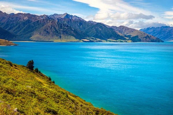 Paisaje vista del lago Hawea y las montañas, Otago, Nueva Zelanda —  Fotos de Stock