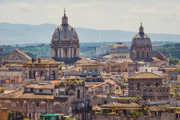 Paisaje urbano del horizonte de Roma como ver desde el Castillo de San Angelo —  Fotos de Stock