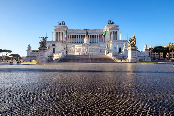 Vista del Monumento Nazionale a Vittorio Emanuele II en Roma —  Fotos de Stock