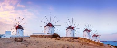 Geleneksel Yunan yel değirmenleri Mykonos Adası, Kiklad Adaları, Yunanistan