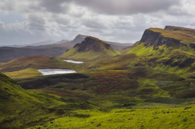 Quiraing Dağları üzerinde Isle of Skye, İskoç dağlık manzara görünümü