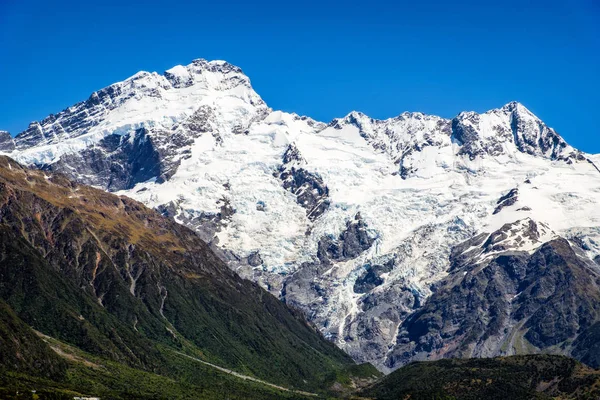 Górskie szczyty i lodowce w Mt Cook national park, Nowa Zelandia — Zdjęcie stockowe