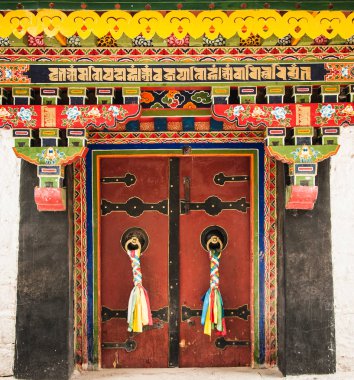 Renkli giriş kapısı Norbulinka Manastırı, Dalailama'nın yazlık