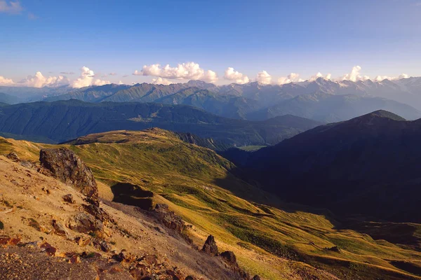 Θέα Στο Βουνό Τοπίο Svaneti Εθνικό Πάρκο Χώρα Της Γεωργίας — Φωτογραφία Αρχείου