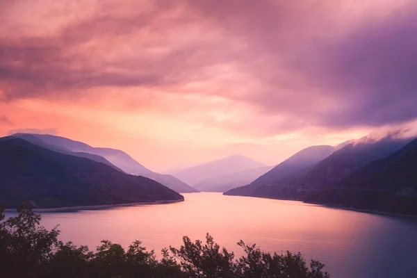 Vista Panoramica Sunrise Del Lago Zhinvali Montagne Paese Della Georgia — Foto Stock