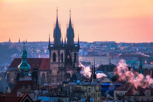 Scénický výhled na pražské Staré město Panorama za úsvitu, Česká republika — Stock fotografie