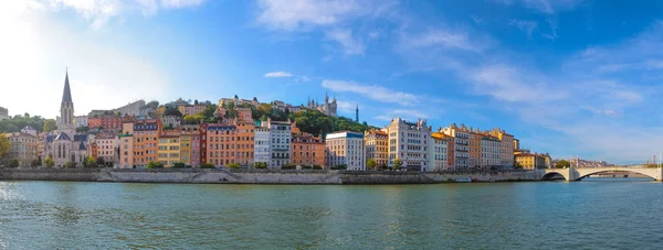 Panoramatický pohled Lyon Panorama během slunečného dne, Francie — Stock fotografie