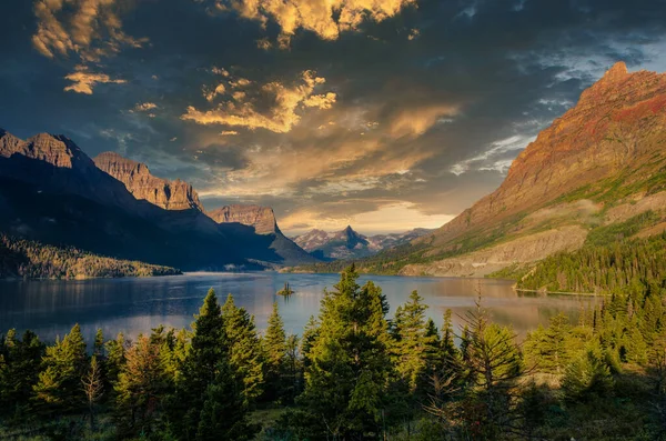 Landscape View Lake Mountain Range Glacier Montana Usa — Stock Photo, Image