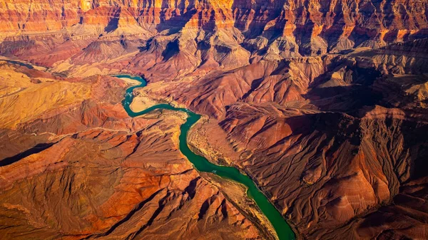 米国アリゾナ州グランドキャニオンの湾曲したコロラド川のパノラマ風景 ストック写真