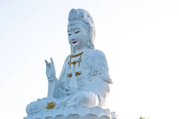 Enorme witte guanyin afbeelding — Stockfoto