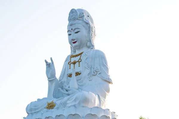 Enorme immagine guanyin bianco — Foto Stock