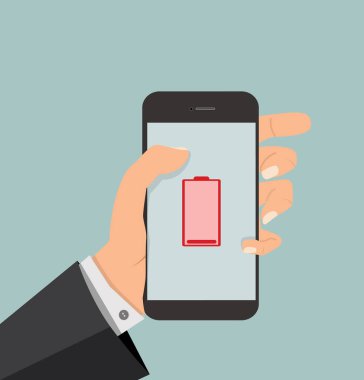 Akıllı telefonu tutan boş pil ömrü