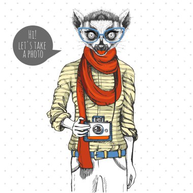 Fotoğraf makinesi ile Retro Hipster hayvan lemur. Kadın modeli