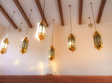 Lamba güzel parlar.