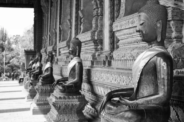 Cuadro blanco y negro de Buda — Foto de Stock