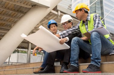 Mühendisler ve Asya iş erkekler grup toplantısı