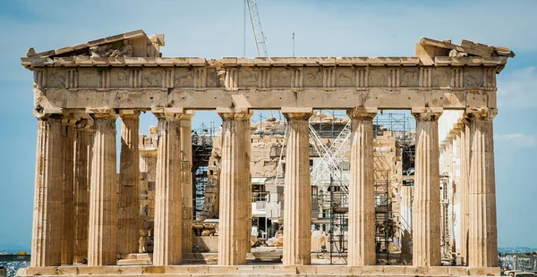 그리스, 아테네, 8 월 2016는 아크로폴리스의 아테네, 아테네의 시 위에 매우 바위 같은 노두에 있는 고 대 요새. 파르테논 신전 — 스톡 사진
