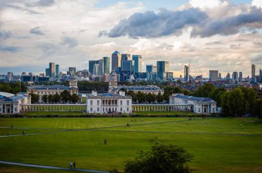 2016 İngiltere Londra Greenwich görünümüne Londra ve Canary wharf. Gerçekten endüstriyel panorama