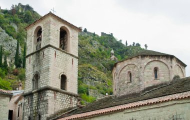 Karadağ Kotor kilise, eski şehir binalardan birinde