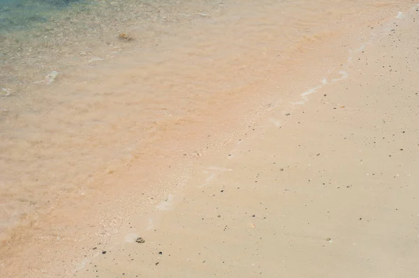 Elafonisi strand, schöner rosa sand und blaues wasser, griechenland, cre lizenzfreie Stockbilder