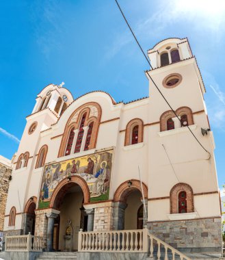 Yunanistan Crete Agios Nikolaos renkli kilise şehirde