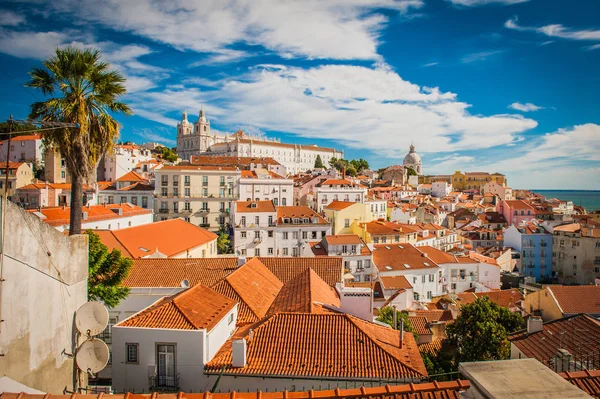 Portugalia Lizbona Zobacz panoramy miasta, dach topy z wysokiego p — Zdjęcie stockowe
