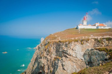 Portekiz kayalıkları, Lizbon yakınlarındaki Cabo da roca. Deniz feneri
