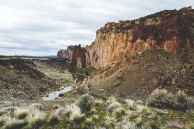 Bulutlu gün Smith Rock State Park