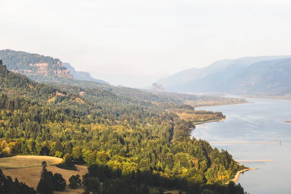 Wunderschöne Landschaft an der Columbia River Schlucht — Stockfoto