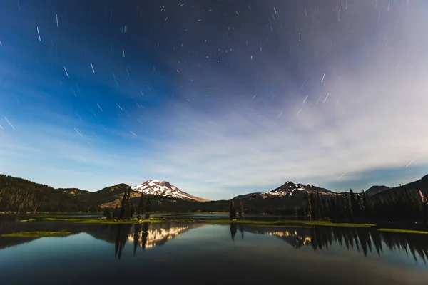 Sentiers étoilés sur le lac Sparks — Photo