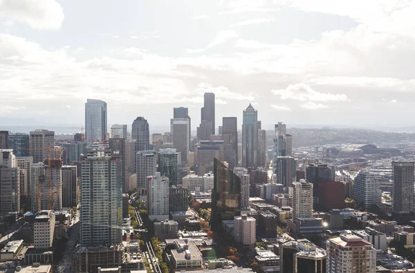 Vista de Seattle a partir da agulha espacial no centro de Seattle — Fotografia de Stock