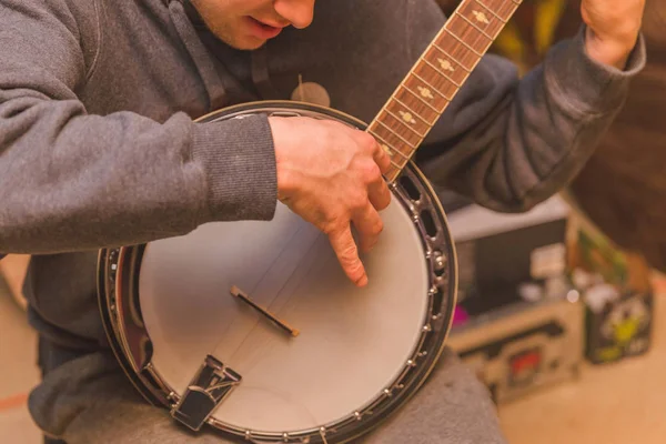 Banjo oynamaya Başlarken Içine — Stok fotoğraf