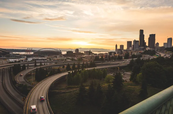 纵观市中心的西雅图都会区 — 图库照片