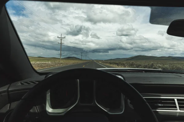 Cerul noros din perspectiva șoferului — Fotografie, imagine de stoc