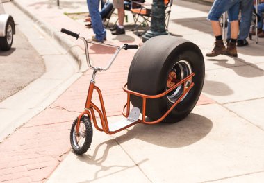 Scooter ile dev arka lastik