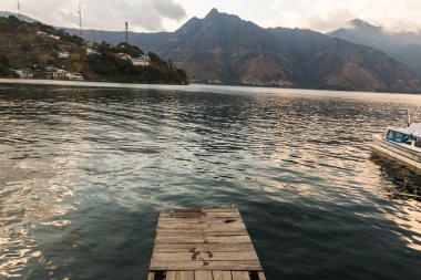 Lake Atitlan, Guatemala'da dock