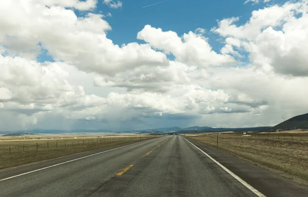 Bewolkt landschap Over Western Highway — Stockfoto