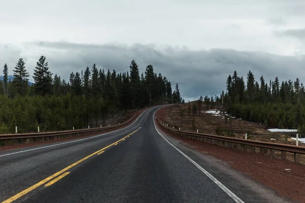 Пейзаж шоссе в Орегоне — стоковое фото