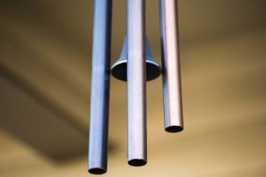 Metal Windchimes asılı
